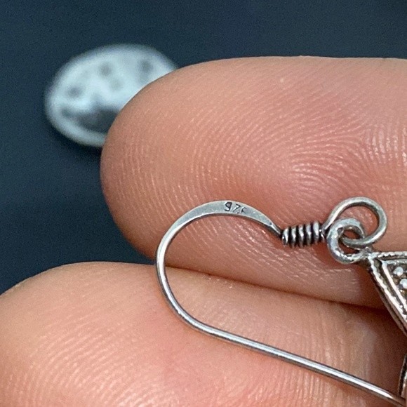 Vintage Sterling Silver Mother of Pearl Dangle Earrings - Picture 5 of 6